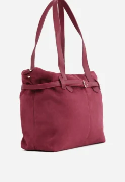 Czerwona Elegancka Torebka Shopper Bag o Fakturze Zamszu z Paskiem z Klamerką Mudrey