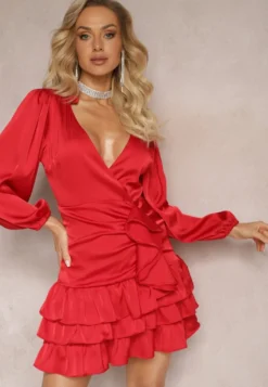 Czerwona Sukienka Mini z Kopertowym Dekoltem i Falbankami Onnas