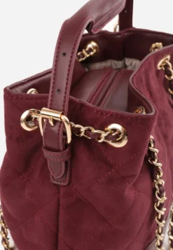 Czerwona Torebka Bucket Bag z Przeszyciami w Romby z Rączką i Uchwytami z Łańcuszkiem Denidora