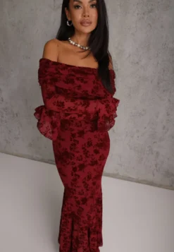 Czerwona Wizytowa Sukienka VICES Off Shoulder z Kwiatowym Wzorem z Weluru Adrakharei