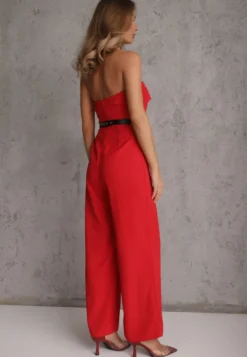 Czerwony Kombinezon VICES Bandeau z Falbankami i Paskiem w Eleganckim Stylu Pinoia