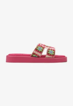 Fuksjowe Klapki Ozdobione Paskiem w Stylu Boho z Wkładką z Imitacji Zamszu Berdabia