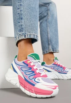 Fuksjowe Sneakersy Streetwearowe na Tłoczonej Platformie Tertewia