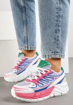 Fuksjowe Sneakersy Streetwearowe na Tłoczonej Platformie Tertewia