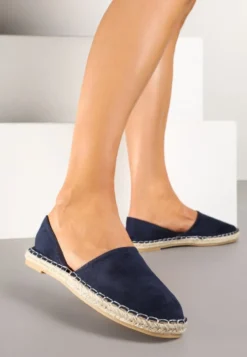 Granatowe Espadryle Ozdobione Wyciętą Cholewką i Plecionką Wommea