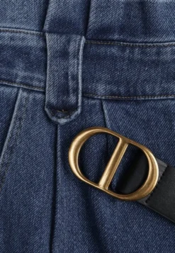 Granatowe Jeansy Mom Fit z Paskiem Astera