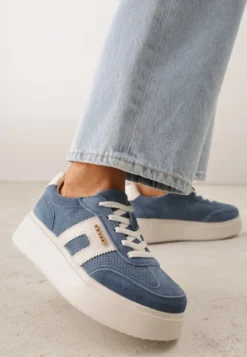 Granatowe Perforowane Sneakersy Chunky ze Skóry Naturalnej na Platformie Silvanatea