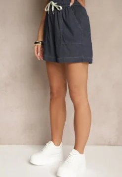 Granatowe Szorty High Waist z Wiskozą o Klasycznym Kroju z Kieszeniami i Wiązaniem Raletta