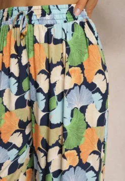 Granatowo-Niebieskie Szerokie Spodnie z Wiskozy High Waist w Kwiaty Wykończone Gumką w Talii Dennea