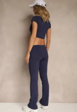 Granatowy Komplet w Sportowym Stylu Dzwony z Wywijanym Pasem i T-shirt Silfina