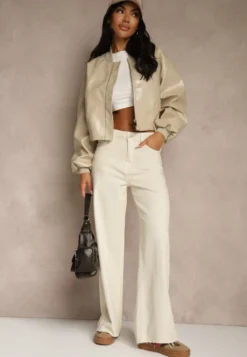 Jasnobeżowe Jeansy Wide Leg High Waist z Postrzępionymi Krawędziami Brizess