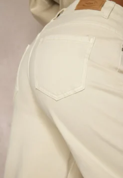 Jasnobeżowe Jeansy Wide Leg High Waist z Postrzępionymi Krawędziami Brizess