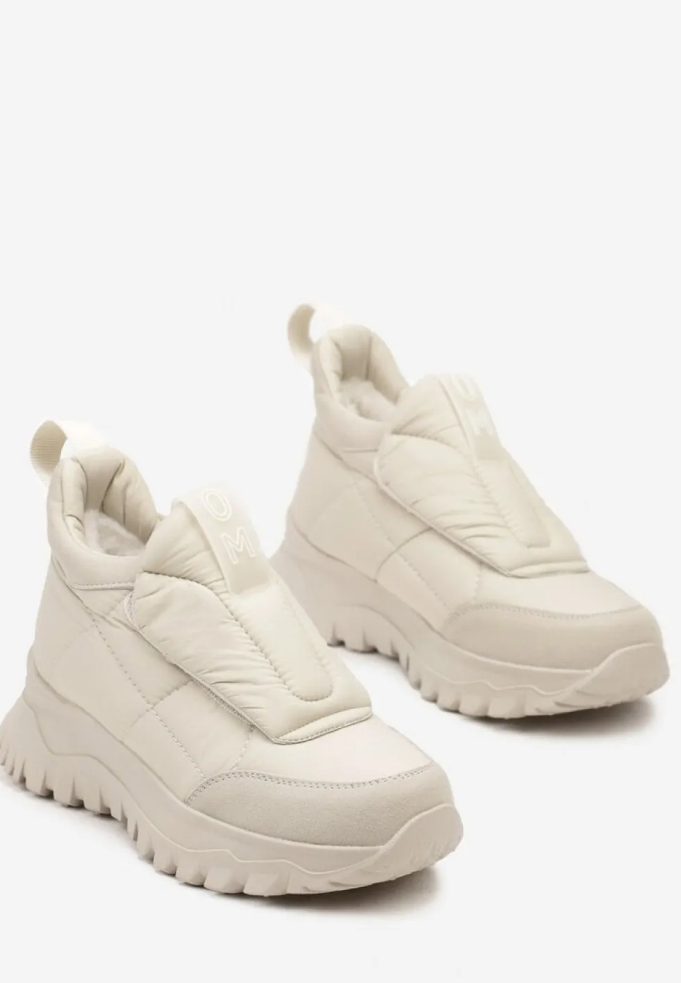 Jasnobeżowe Pikowane Sneakersy na Platformie Ozdobione Napisem Resilie
