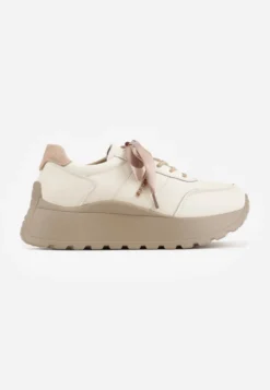 Jasnobeżowe Sneakersy na Platformie z Naturalnego Zamszu z Geometrycznym Wzorem i Napisem Latalissa