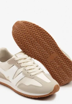 Jasnobeżowe Sneakersy z Geometrycznym Wzorem i Metaliczną Wstawką Zolio
