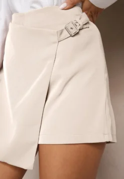 Jasnobeżowe Spódnico-Szorty High Waist z Paskiem i Klamrą Nonithra