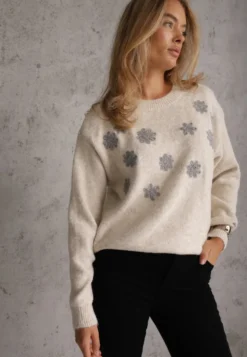 Jasnobeżowy Sweter z Wełną Bawełną i Kwiatowym Haftem Merisse