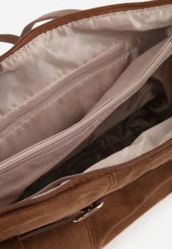 Jasnobrązowa Elegancka Torebka Shopper Bag o Fakturze Zamszu z Paskiem z Klamerką Mudrey