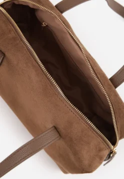 Jasnobrązowa Torebka Bowling Bag na Ramię o Fakturze Zamszu Aelaril