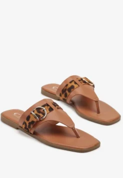 Jasnobrązowe Klapki z Ozdobną Klamerką i Wstawkami Animal Print Savicelle