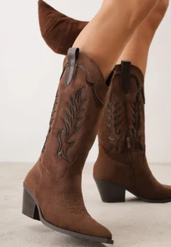 Jasnobrązowe Kozaki Kowbojki na Stożku Ozdobione Przeszyciami Airabella