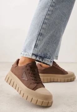 Jasnobrązowe Sneakersy Vices na Platformie z Ozdobą i Napisem Leawen