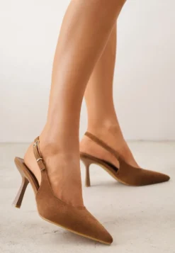 Jasnobrązowe Szpilki Slingback VICES z Imitacji Zamszu z Prostokątną Klamerką Natuma