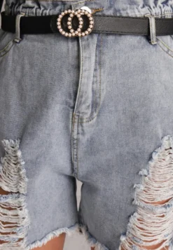 Jasnoniebieskie Bawełniane Szorty Jeansowe z Paskiem i Przetarciami High Waist Vikisona