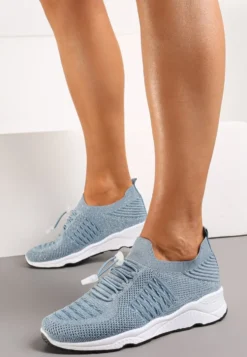 Jasnoniebieskie Buty Sportowe Ściągane Gumką Ozdobione Metaliczną Nicią Rianelle