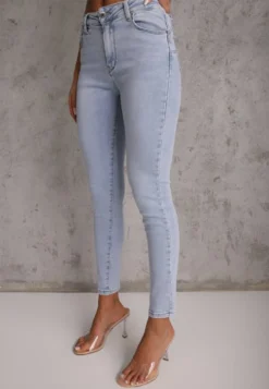 Jasnoniebieskie Jeansy z Bawełną Skinny Push Up Yastebia