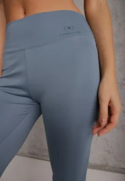 Jasnoniebieskie Legginsy Basic z Modelującą Wstawką w Pasie Liacan