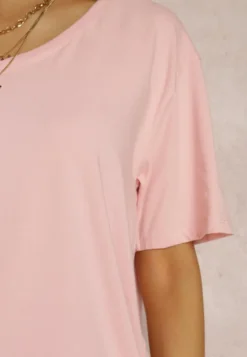 Jasnoróżowy T-shirt Nikoneus