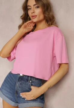 Jasnoróżowy T-shirt o Fasonie Cropped Oversize Brighta