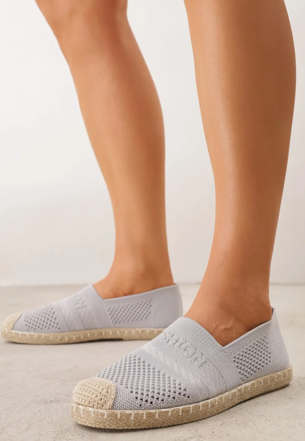 Jasnoszare Espadryle z Plecioną Cholewką przed Kostkę Mokosa