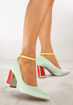Jasnozielone Czółenka na Słupku Ozdobione Paskiem i Metaliczną Aplikacją Lannethe