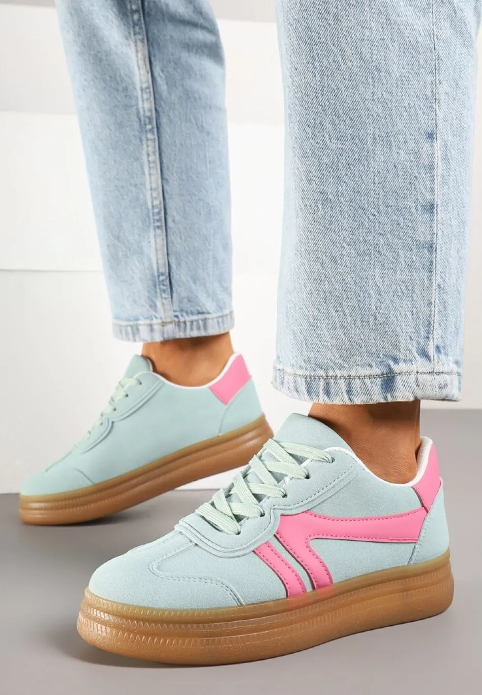 Jasnozielone Sneakersy Klasyczne Tenisówki Zdobione Przeszyciami Alatira