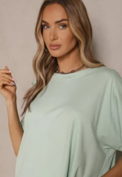 Jasnozielony T-shirt z Wiskozą o Fasonie Nietoperza Tanalitha