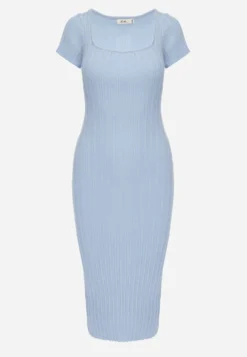 Niebieska Sukienka Bodycon z Kwadratowym Dekoltem i Ozdobnym Wycięciem na Plecach Scriptos