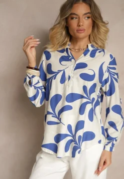 Niebieska Wiskozowa Bluzka o Koszulowym Kroju z Dekoltem w Serek w Roślinny Print Kolaniria