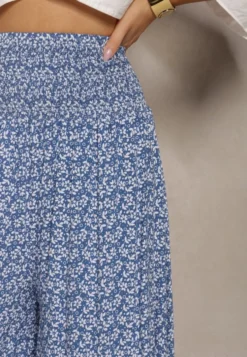 Niebieskie Bawełniane Spodnie Culottes z Szeroką Gumką w Pasie i Kwiatowym Printem Pellagia