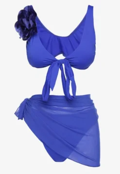 Niebieskie Bikini Majtki Figi Biustonosz z Broszką Kwiatu 3D i Siateczkowe Pareo Folissa
