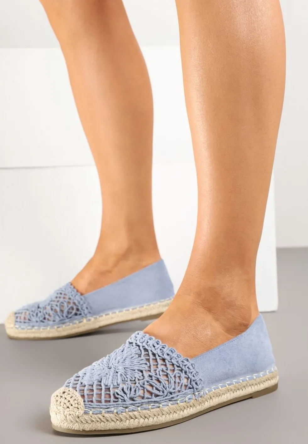 Niebieskie Espadryle z Ażurową Cholewką i Plecionką Sdivena