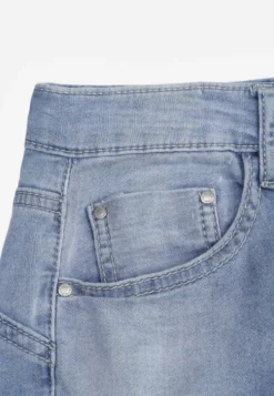 Niebieskie Jeansowe Szorty High Waist z Bawełną Wykończone Guzikami Nelithra