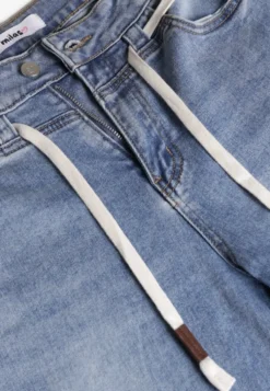 Niebieskie Jeansy Balloon Regular Waist z Ozdobnym Wiązaniem Daemora