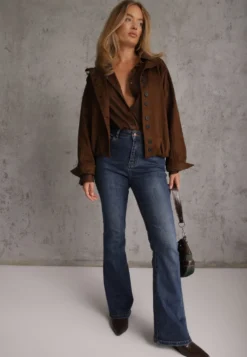 Niebieskie Jeansy Flare z Bawełną High Waist Ozdobione z Tyłu Klapami Penie