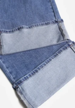 Niebieskie Jeansy High Waist Wide Leg z Podwiniętymi Nogawkami Nymthine