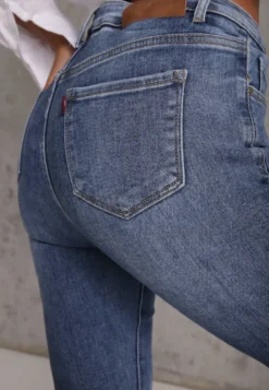Niebieskie Jeansy Skinny Jeans z Bawełną z Elastyczną Gumką w Talii Finonas