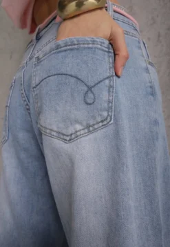 Niebieskie Jeansy Szerokie z Bawełną High Waist Ozdobione Wiązanym Sznurkiem Neviolla
