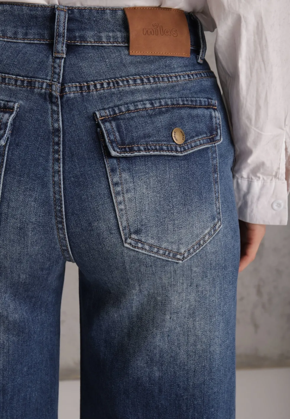 Niebieskie Jeansy Wide Leg High Waist z Bawełną z Kieszonkami z Klapami z Tyłu Heniva