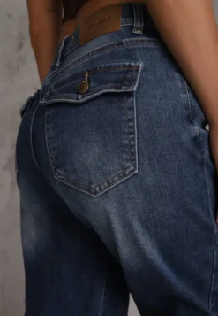 Niebieskie Jeansy Wide Leg Regular Waist z Kieszonkami z Klapami w Stylu Y2K Nirasa